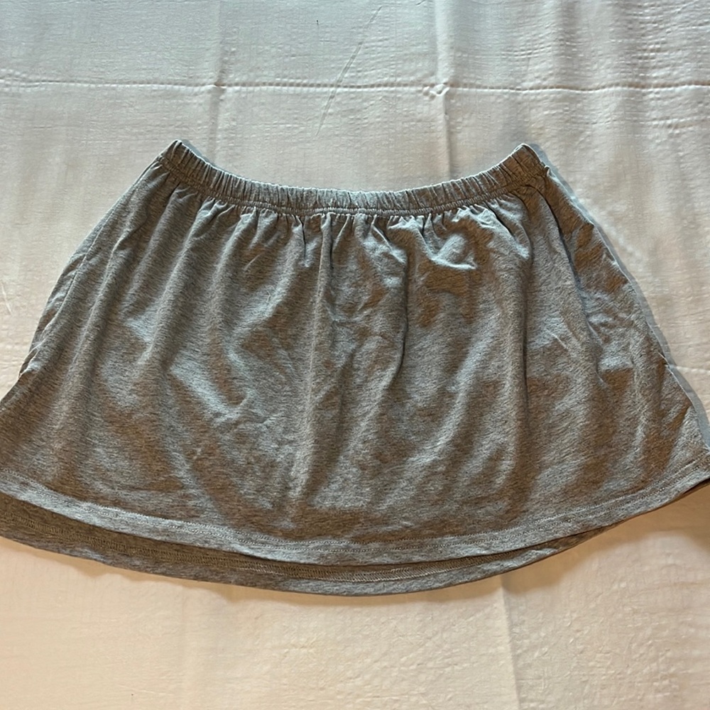 Cute and comfy Vanrose Jan size small skirt